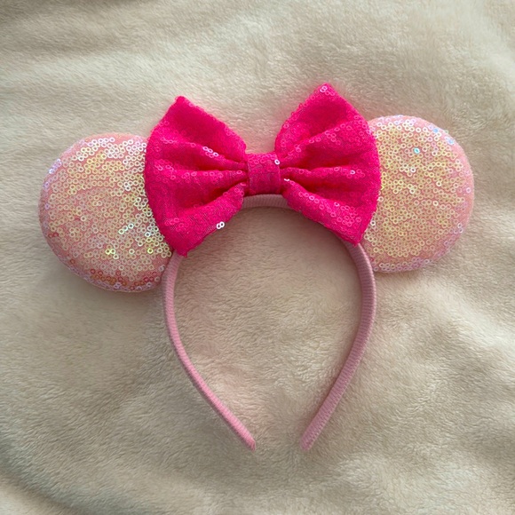 Pink Sequin Minnie Ears - Picture 1 of 2